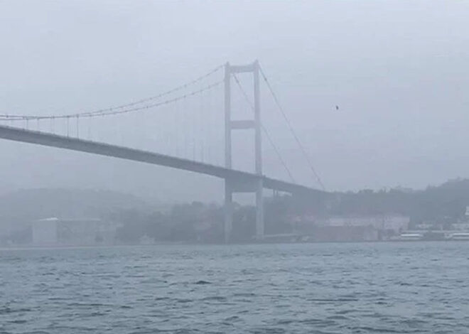 İstanbul’da gemi trafiği askıya alındı